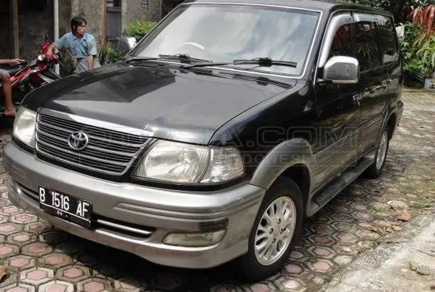 Jual Mobil Toyota Kijang Krista New 2 0 M T Bensin 2004 Bandung Otosia Com