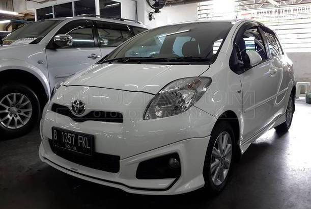 Jual Mobil Toyota Yaris Trd Sportivo Bensin 2013 Bandung Otosia 