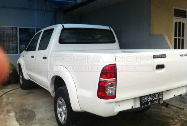 Jual Mobil Toyota Hilux New Hilux D Cab 2 5 Diesel E Solar 2012