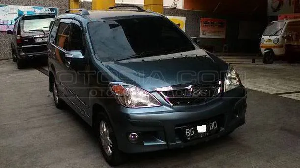 Jual Mobil Daihatsu Xenia 1 3 Xi Sporty Bensin 2010 Palembang Otosia Com