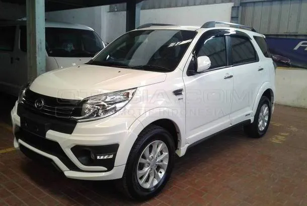 Jual Mobil Daihatsu Terios R Adventure Bensin 2015 Jakarta Timur Otosia Com