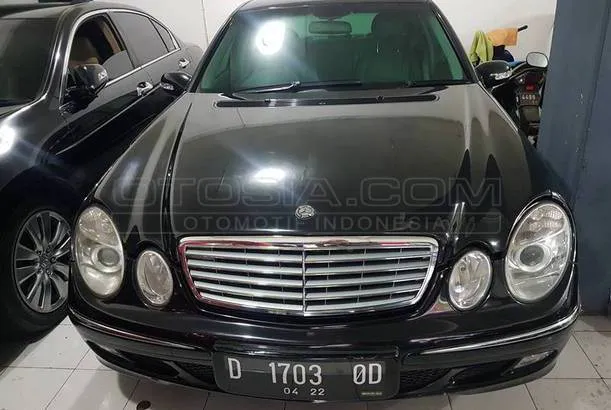 Jual Mobil Mercedes Benz E Class E 240 Bensin 2003 Bandung Otosia Com