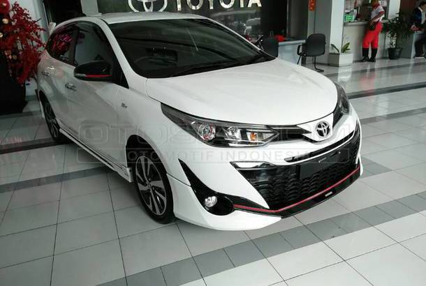 Jual Mobil Toyota Yaris All New Trd S Bensin 2018 Yogyakarta Otosia 