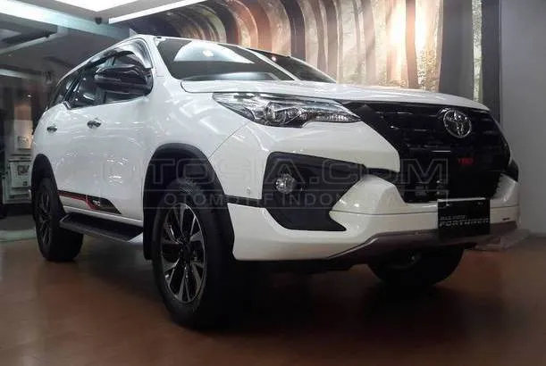 Jual Mobil Toyota Fortuner 2 4 Vrz Trd Solar 2018 Bekasi Otosia Com