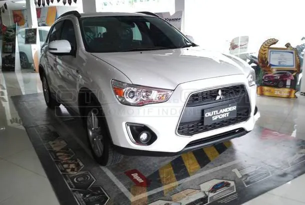 Jual Mobil Mitsubishi Outlander Glx Bensin 2017 Malang Otosia Com
