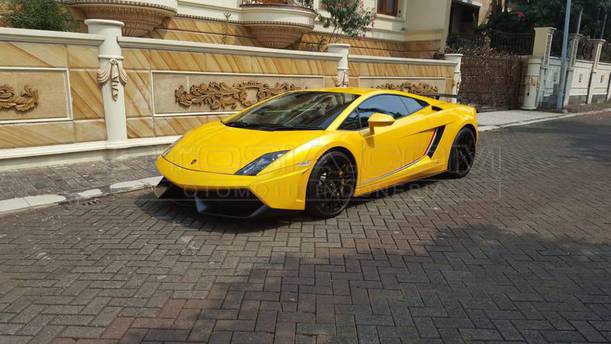 Lamborghini Gallardo 2013 желтая