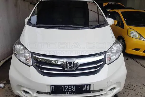 Jual Mobil Honda Freed Sd Bensin 2014 Bandung Otosia Com
