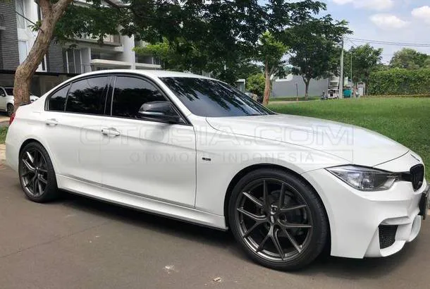 Jual Mobil Bmw 3 3i Bensin 14 Jakarta Pusat Otosia Com
