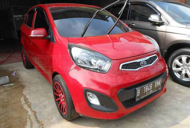 Jual Mobil Kia Picanto 1 0 Bensin 2011 Tangerang Otosia Com