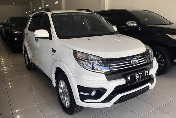 Jual Mobil Daihatsu Terios R Adventure Bensin 2017 Malang Otosia Com
