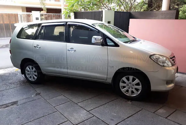 Jual Mobil Toyota Kijang Innova G 2 0 Bensin Bensin 2007 Jakarta Selatan Otosia Com