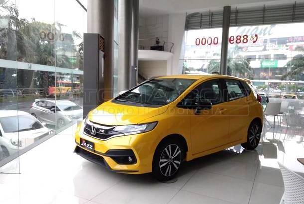 Jual Mobil Honda Jazz New Jazz Rs Cvt Bensin 2020 Bekasi Otosia 