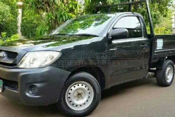 Jual Mobil Toyota Hilux Single Cabin Pick Up Bensin 2010 Jakarta Pusat Otosia 