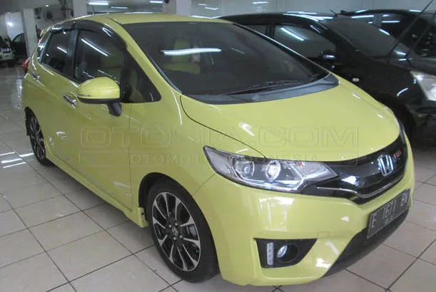 Jual Mobil Honda Jazz Rs Bensin 2016 Semarang Otosia Com