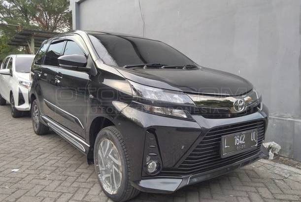 Jual Mobil Toyota Avanza Grand New Veloz 1 5 Bensin 2020 Surabaya Otosia 