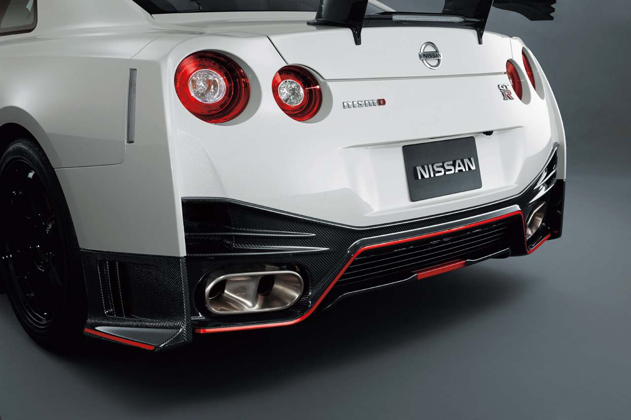 Nissan GT R Nismo Mobil Produksi Massal Tercepat Merdekacom