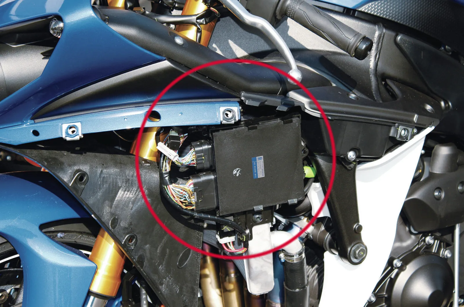 Yamaha YZF-R1 ECU unit