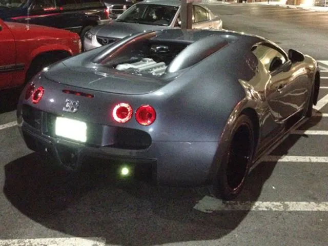 Bugatti Veyron Palsu