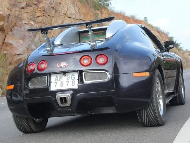 Bugatti Veyron Palsu