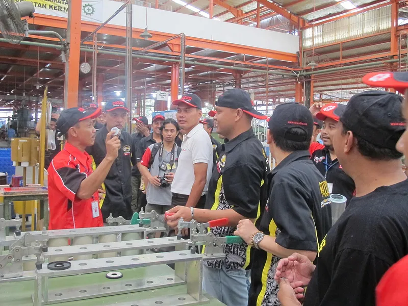 Factory Tour Gran Max Luxio Club Indonesia di Sakura Filter