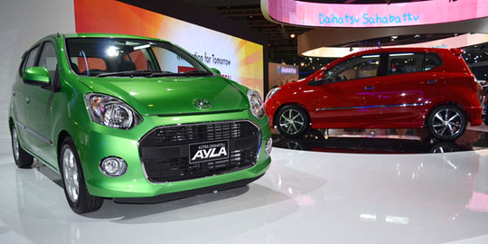 Daftar Harga Resmi Daihatsu Ayla merdeka.com