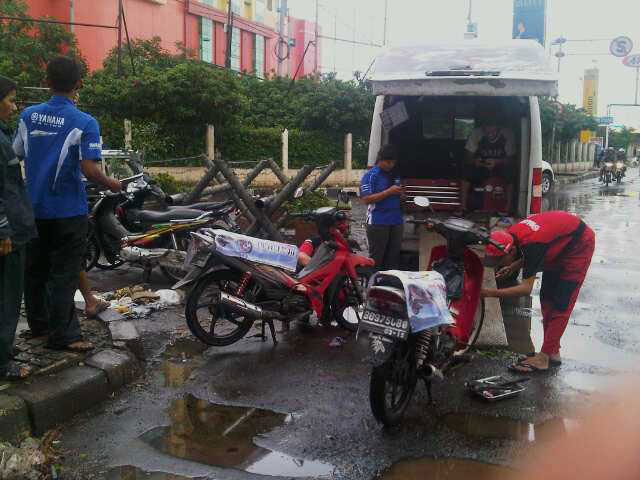 Yamaha bantu motor yang kena banjir