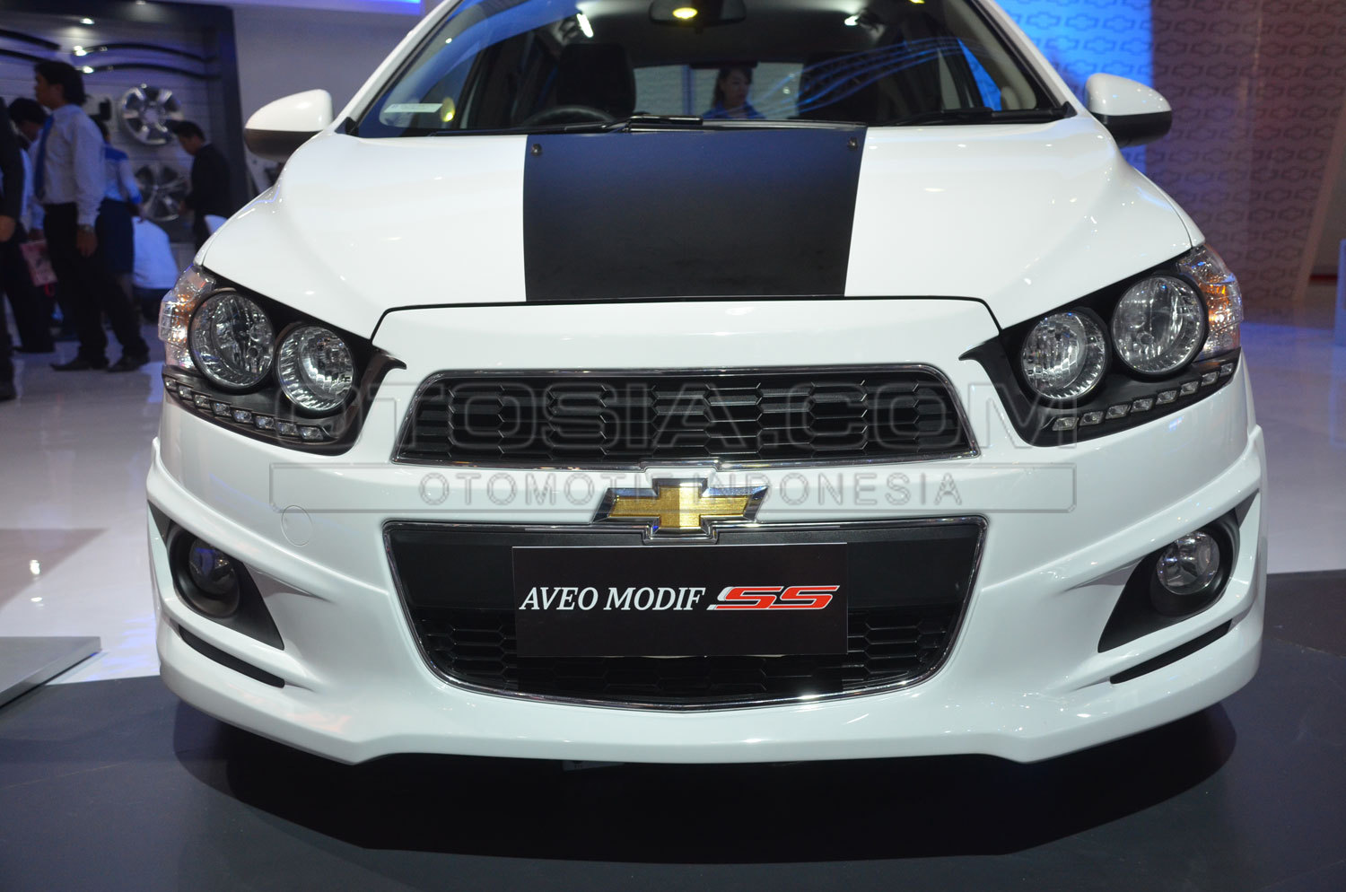 Gambar Modifikasi  Mobil Chevrolet  Spin  Modifotto