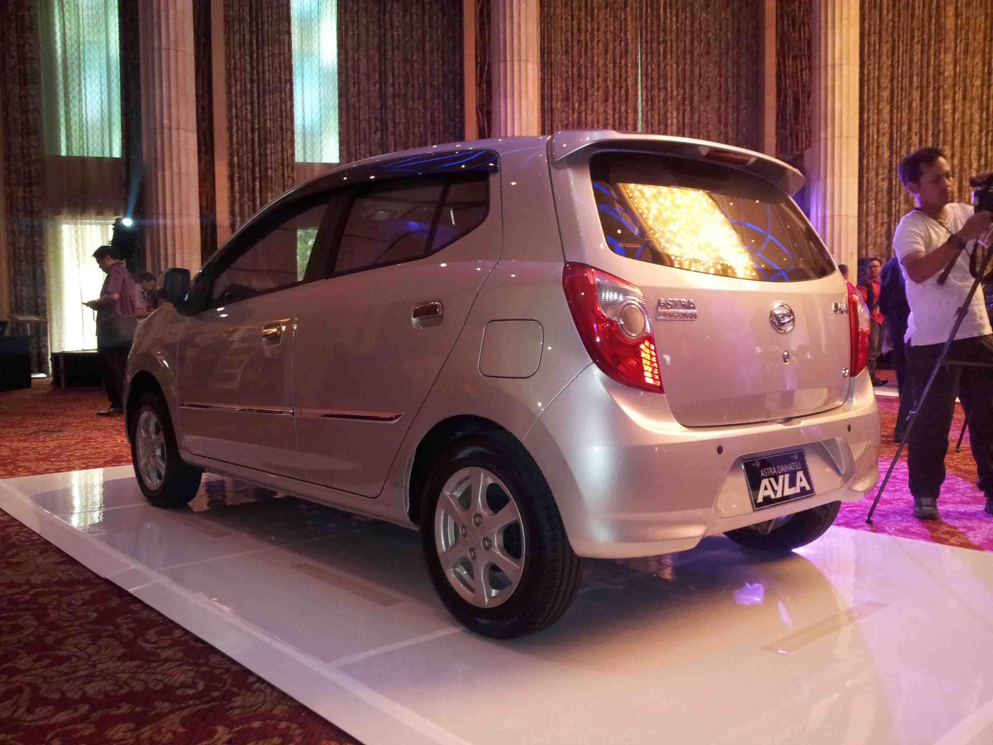 Foto Mobil Daihatsu Ayla Tipe D  Modifikasi Mobil