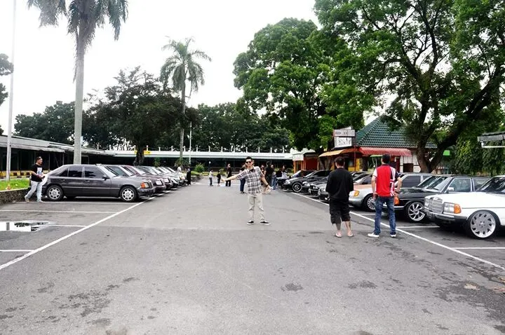 s tiga merek jerman dalam satu atap 7d1714