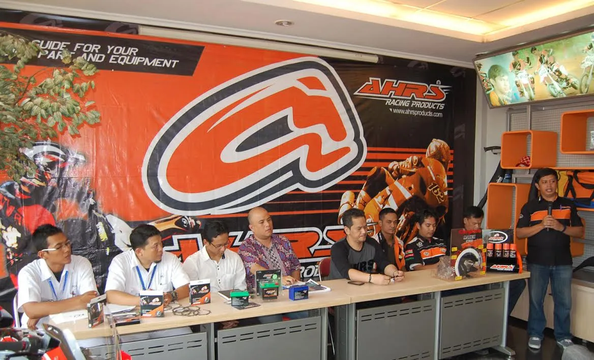 bisnis racing menjadi perseroan c8348d