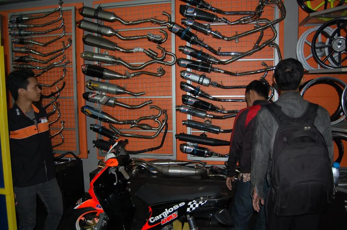 bisnis racing menjadi perseroan d1b1db