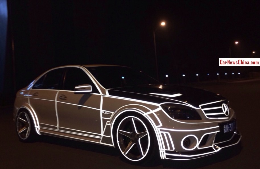 benz c63 amg bisa menyala dalam gelap 2f1e88