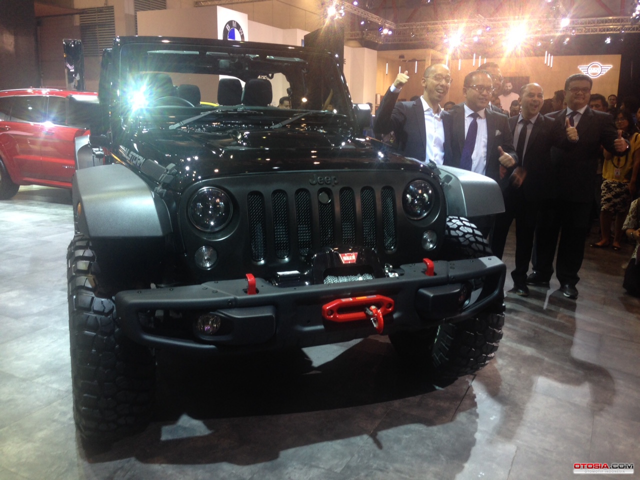 Jeep Wrangler Edisi Modifikasi Mopar Meluncur Di Iims Otosiacom