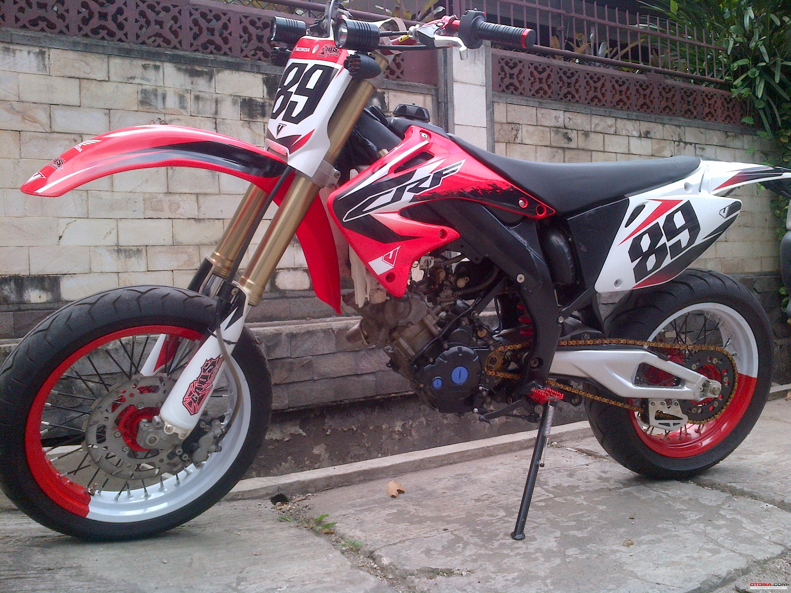 Modifikasi Supermoto Rp 90 Jutaan Kawin Silang Jupiter Mx Dan Trail Crf Otosia Com