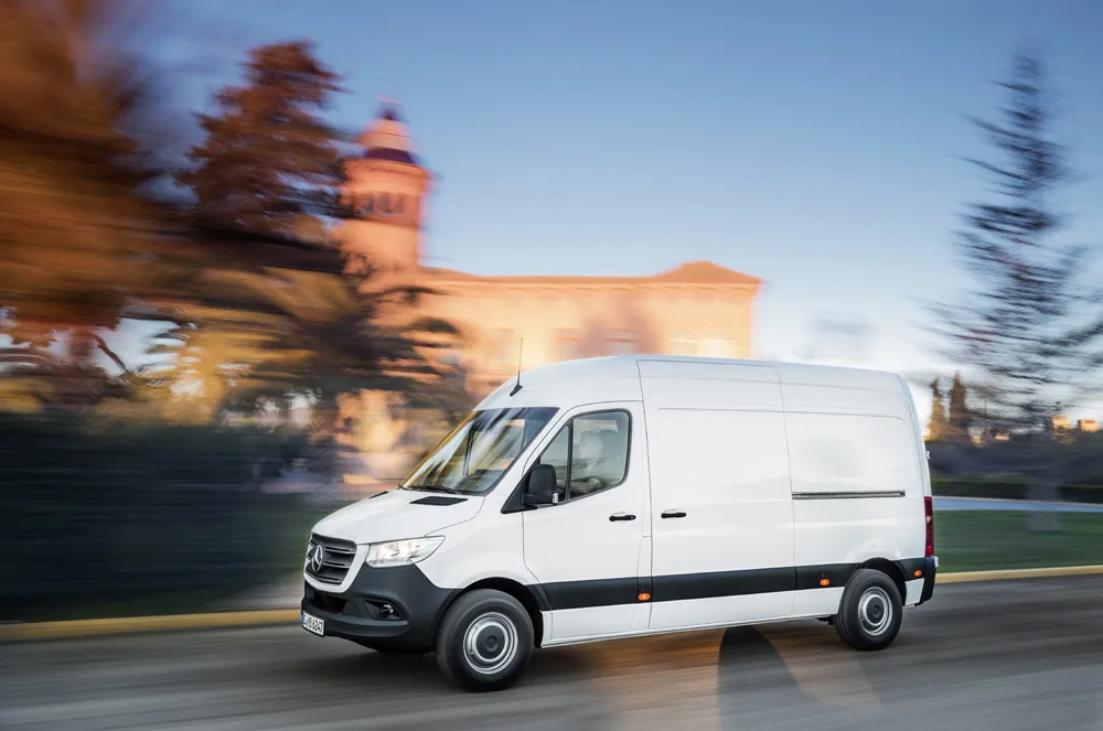 Mencoba Mercedes Benz Sprinter 315 Cdi Di Purworejo Jawa Tengah