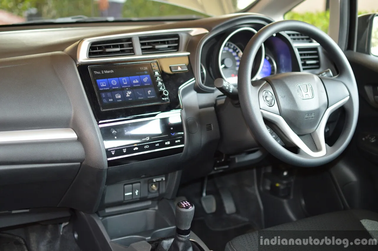 Wajah Baru Honda Wr V Apa Saja Yang Berubah Otosia Com