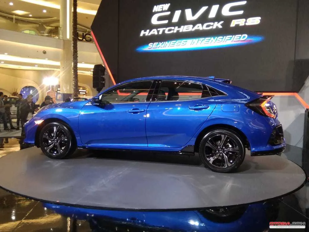 Honda Civic Hatchback Rs Meluncur Banderol Harga Rp499 Juta Otosia Com