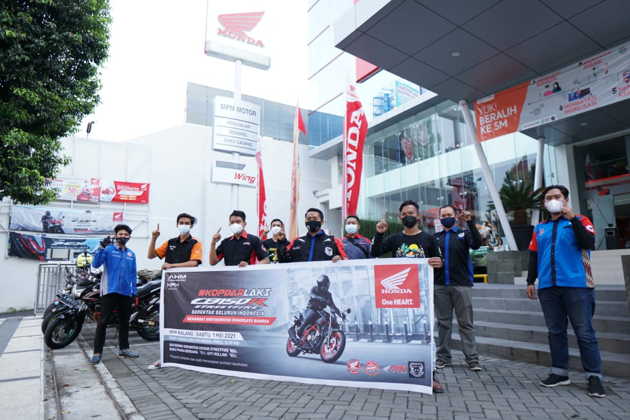 Cara Komunitas Honda CB150R Malang Bikin Ramadhan Makin ...