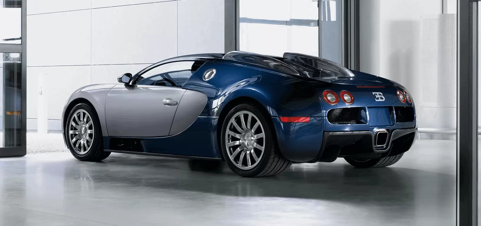 Salah satu pelopor tenaga mesin mendekati 1.000hp. (Bugatti)