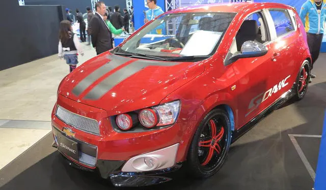 tiga wajah baru chevrolet aveo captiva dan camaro tiga wajah baru chevrolet aveo captiva dan camaro