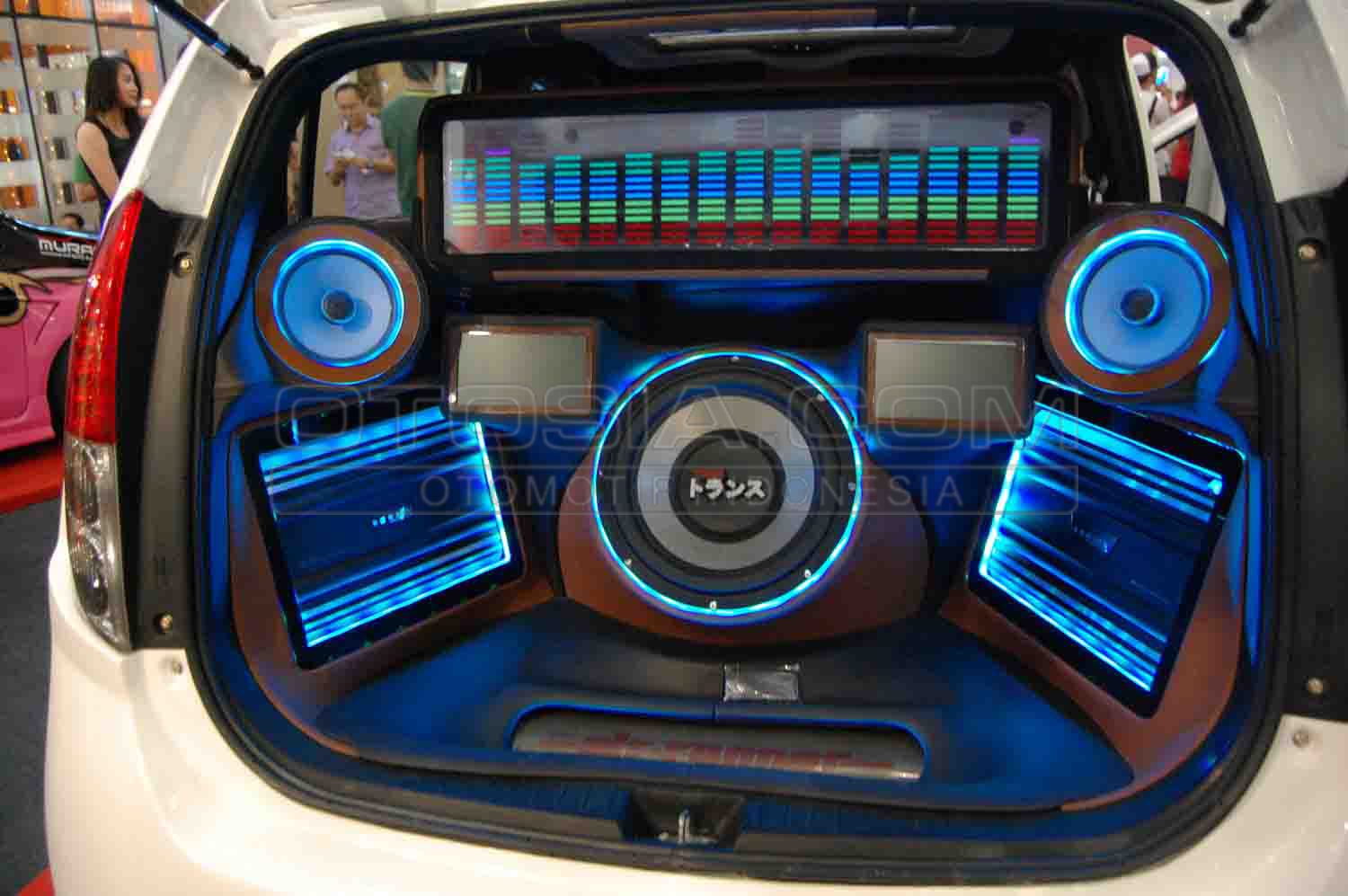 100 Gambar Modifikasi Audio Mobil Toyota Rush Kandang Modifikasi Mobil