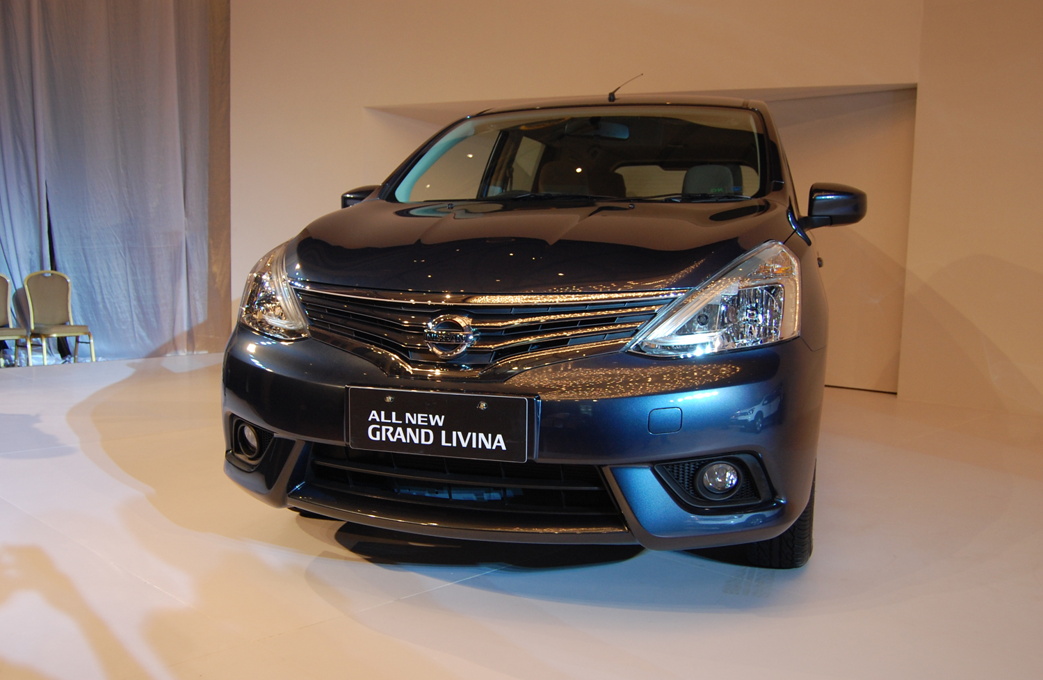 AllNew Nissan Grand Livina tawarkan transmisi CVT  merdeka.com