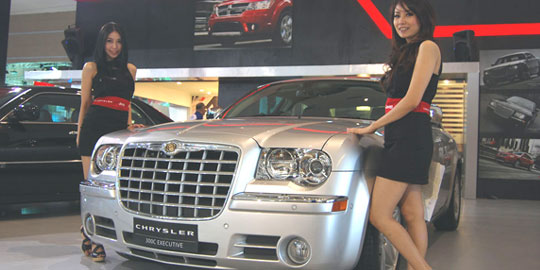 Chrysler Boyong 12 Model Sekaligus di IIMS 2012