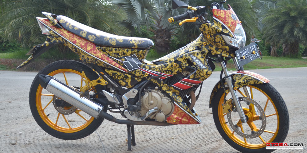 Batik Khas Indonesia di Sepeda Motor, Susah-Susah Gampang