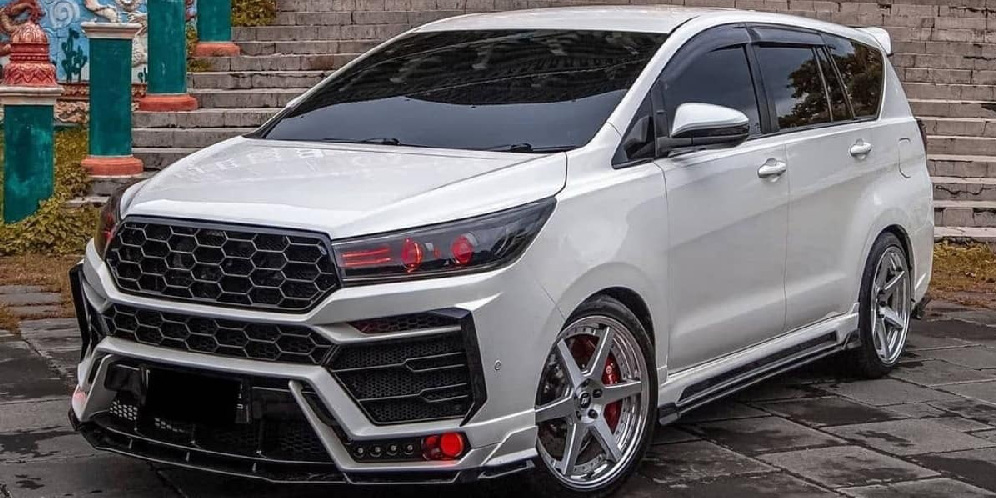Toyota Innova Diubah Jadi Lamborghini Urus, Begini Wujudnya