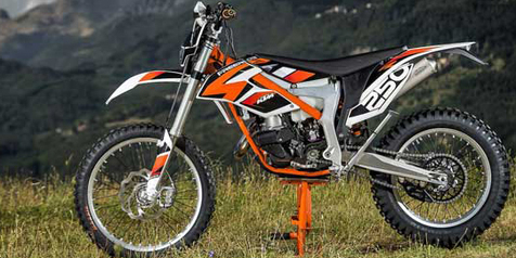 Ktm Rilis Motor Trail 250cc 2014 Otosia Com