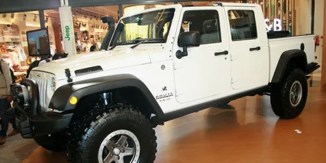 Wrangler Double Cabin Brut Untuk Indonesia Cuma 100 Unit Otosia Com