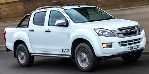 Hot Rivalitas Memanas Isuzu Bangkitkan D Max Blade 2015 Otosia Com