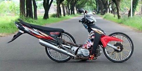 Yakin Modifikasi Motor Anda Sudah Unik Simak Yang Berikut Otosia Com