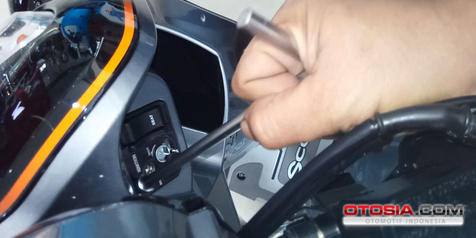 Cara Gampang Cegah Maling Motor Kunci T